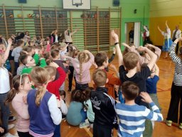 b_1024_768_0_00_images_2022_2023_Wydarzenia_ZBRUCZ_338370095_3320974318164681_6035520200351706114_n